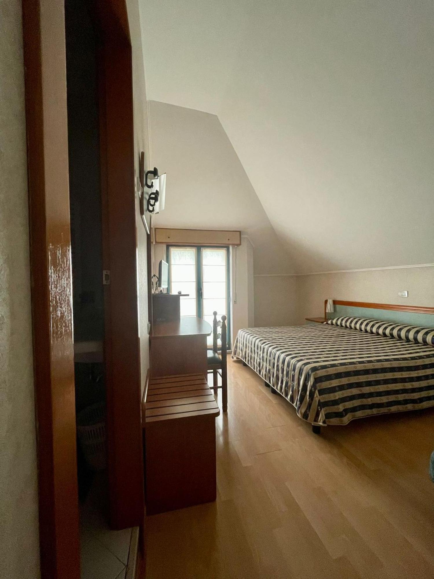 Hotel La Pergola Рионеро-ин-Вультуре Экстерьер фото